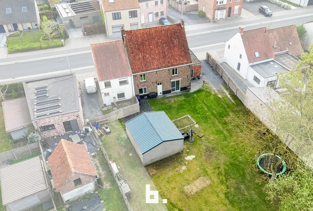 Ruime woning met groote tuin en garage te Hertsberge - Oostkamp