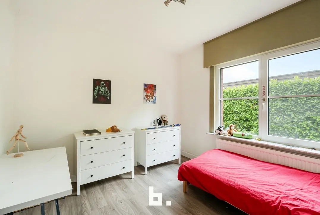 Ruime villa op toplocatie in doodlopende straat te Marke - Marke