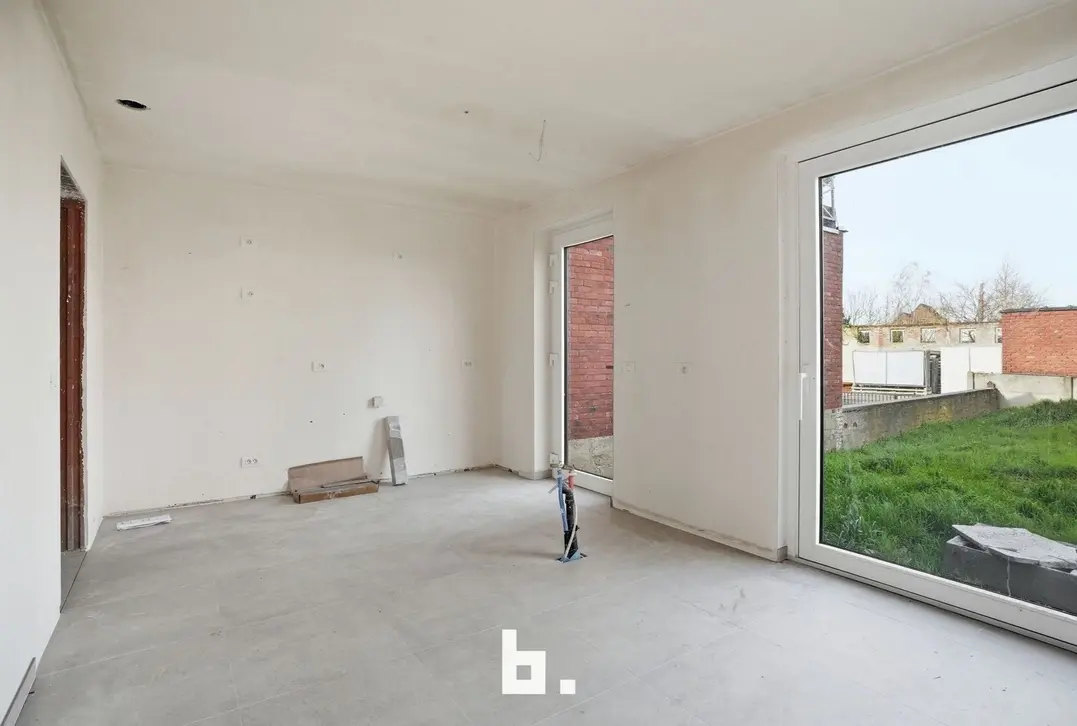 Nieuwbouwwoning te koop in Roeselare – Halfopen bebouwing - Roeselare