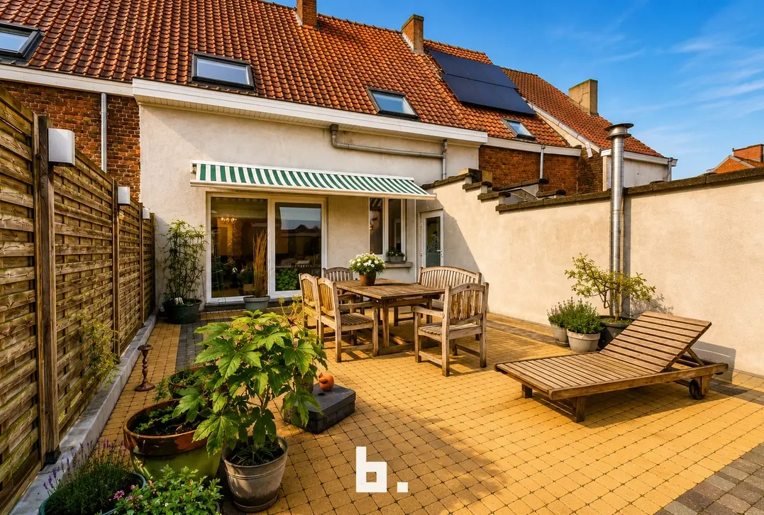 Unieke, polyvalente woning met handelsruimte, dubbele garage en atelier! - Kortrijk