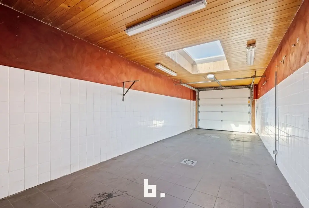 Karaktervolle eigendom met uitzonderlijk potentieel op toplocatie in Roeselare - Roeselare