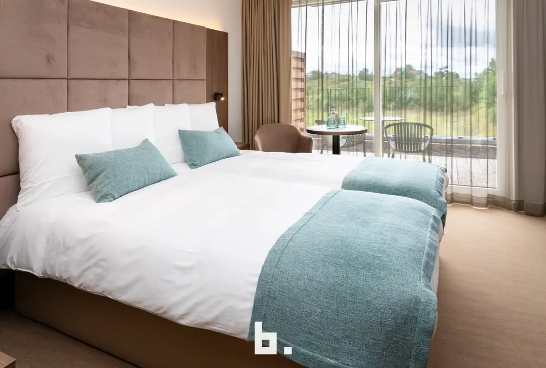 Luxe hotelsuite met ondergrondse garagebox in volle eigendom op topligging te Nieuwpoort Bad - Nieuwpoort