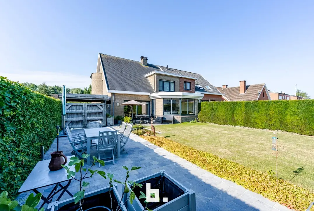 Halfopen gezinswoning in Harelbeke te koop - Harelbeke