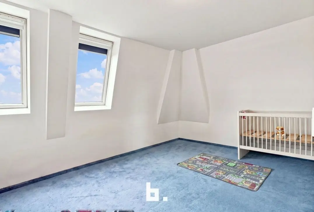 Riant dakappartement met 4 Slk en staanplaats - Roeselare