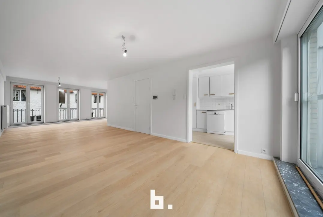 Instapklare woning met garage nabij de Coupure. - Brugge