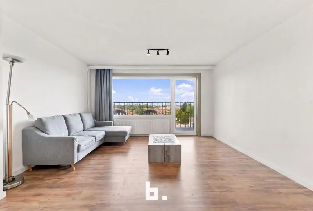 Lichtrijk appartement met ruim zuidterras - Roeselare