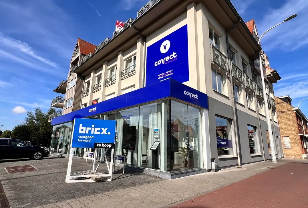 Uniek handelspand op A+++ toplocatie in Nieuwpoort | 5 parkings, garage & appartement - Nieuwpoort