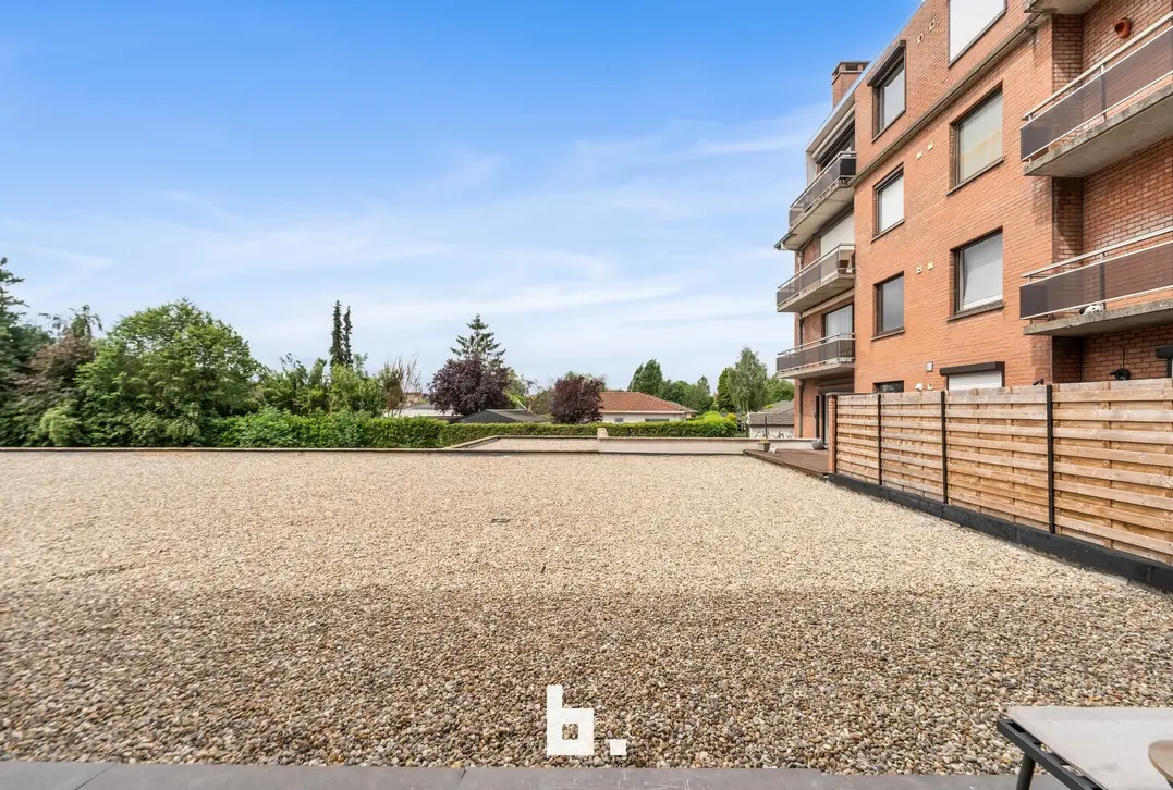 Instapklaar appartement in Kuurne met zonneterras en autostaanplaats - Kuurne
