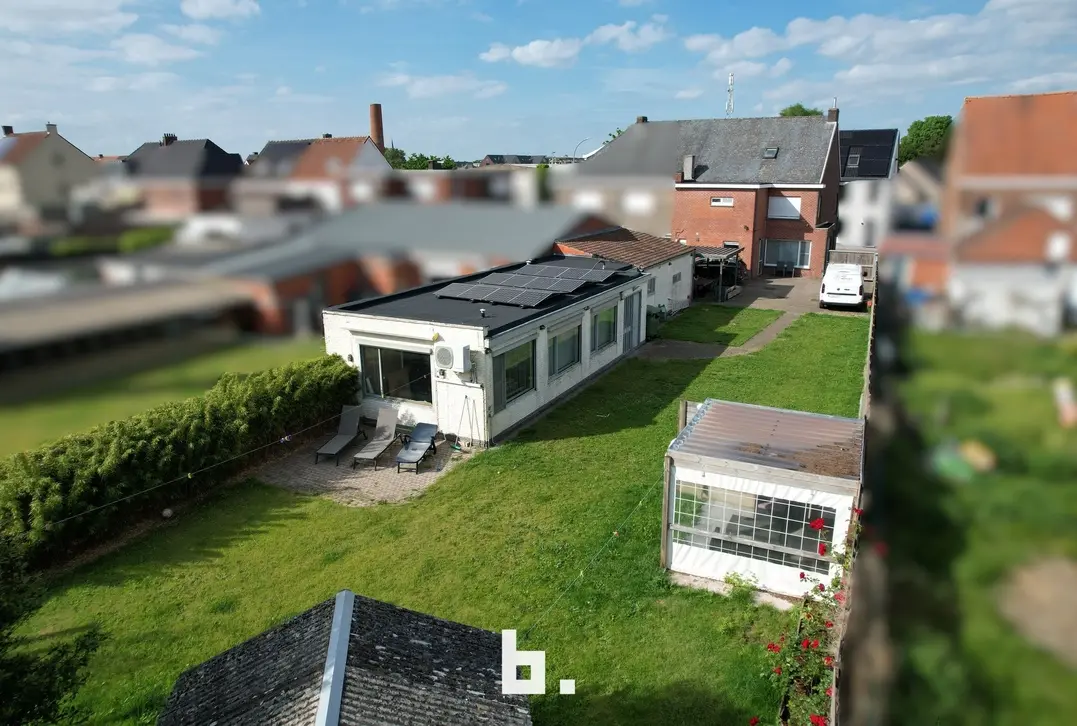 Halfopen gezinswoning met praktijk in Zulte (EPC label B) - Zulte