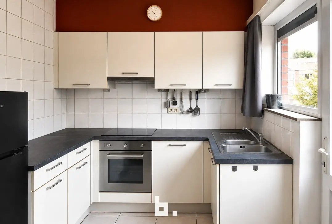 Te renoveren appartement met 2 slaapkamers, terras en zicht op het groen - Oostende