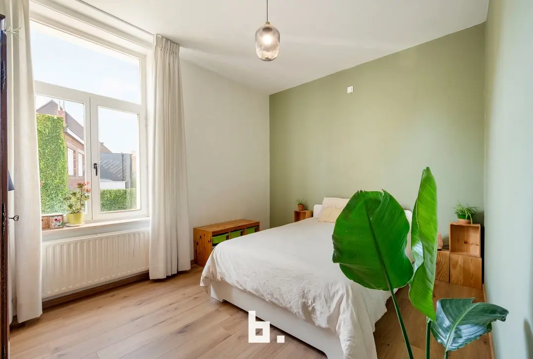 Volledig gerenoveerde woning te Kortrijk! - Kortrijk - €275.000