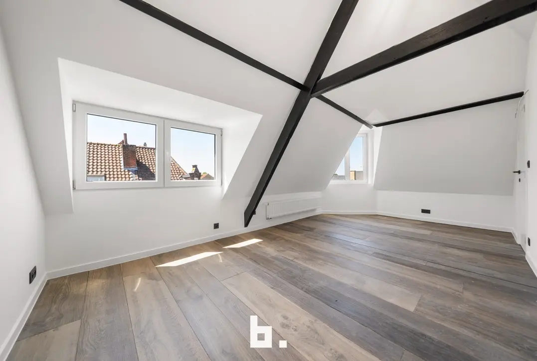 Instapklare woning met 2 slaapkamers op zeer centrale ligging. - Sint-Andries