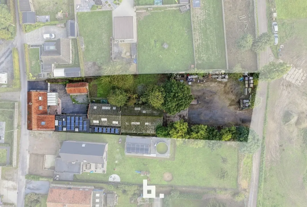 Ruime woning met 5 slaapkamers en veelzijdige loods met tal van mogelijkheden - Staden