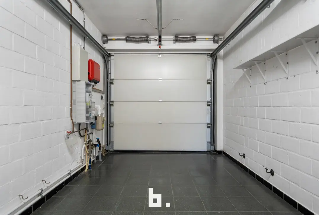 Halfopen bebouwing met 3 slaapkamers en garage op Topligging! - Sint-Andries