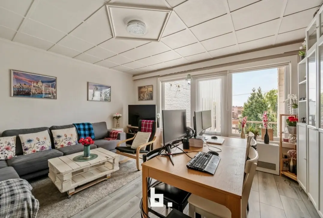 Ruim duplexappartement met 2 slaapkamers, garage en zonnig zuidgericht terras - Roeselare