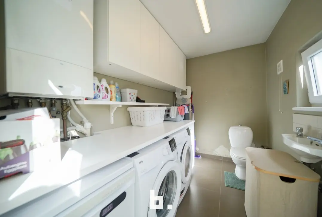 Gezellige woning met zonnige tuin, carport en garage te Oedelem - Oedelem