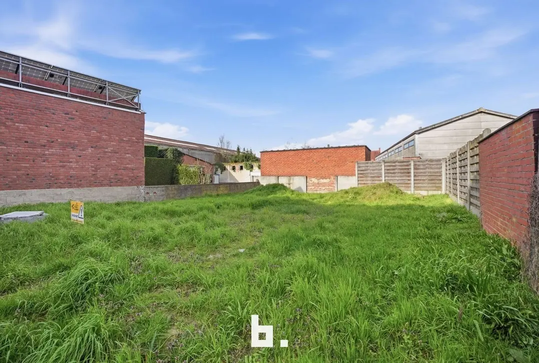 Nieuwbouwwoning te koop in Roeselare – Halfopen bebouwing - Roeselare