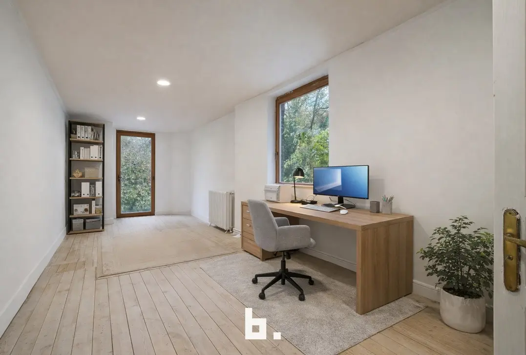 Ruim herenhuis / commercieel pand op toplocatie – veelzijdig en charmant! - Roeselare