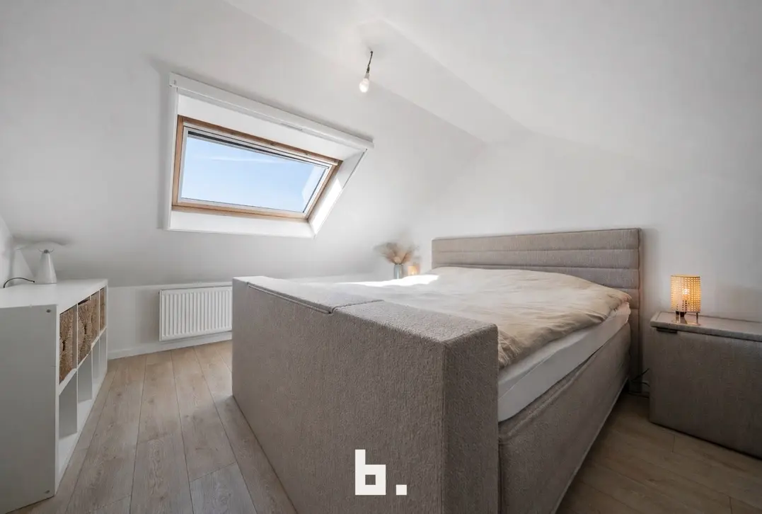 Perfect instapklare woning met gezellige tuin op uitstekende ligging - Sint-Kruis
