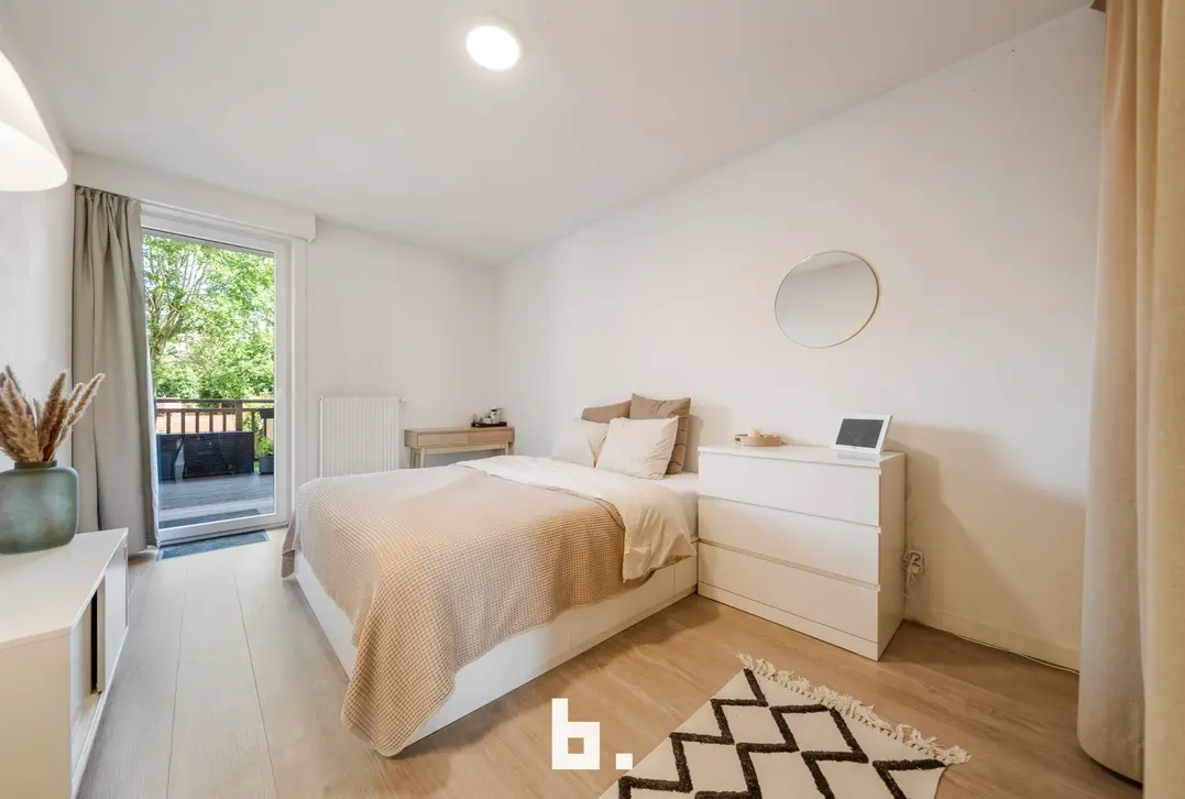 Gerenoveerd lichtrijk 1-slaapkamer appartement met terras - Brugge