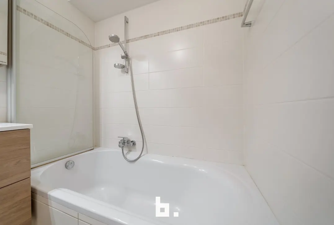 Instapklaar en zonnig appartement op toplocatie nabij zee - Oostende