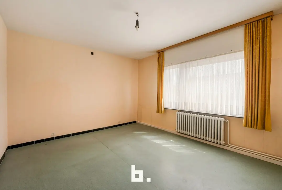 Verrassend ruime gezinswoning met 212 m² bewoonbare oppervlakte op toplocatie in Tielt - Tielt