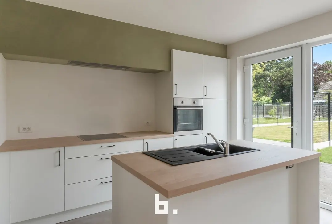 Ruime nieuwbouwwoning met zonnige tuin - Kortrijk