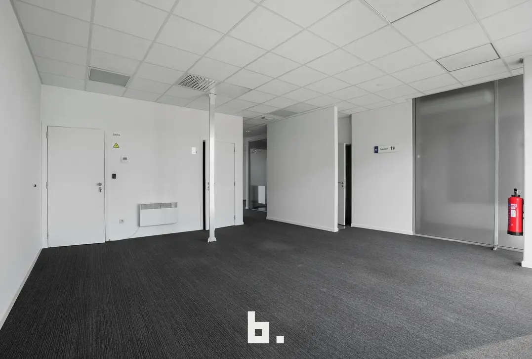Kantoor (283m²) op commerciële TOPlocatie - Kortrijk