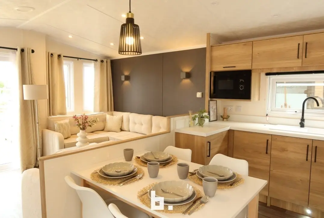 Nieuwe  chalets op topligging vlak tegen de zee te Wenduine  - De Haan