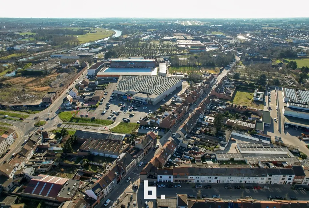 Commercieel horecapand op topligging met tal van mogelijkheden - Kortrijk
