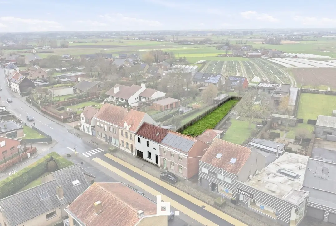 Ruime gezinswoning met zuidgerichte tuin en tal van mogelijkheden in Hooglede - Hooglede