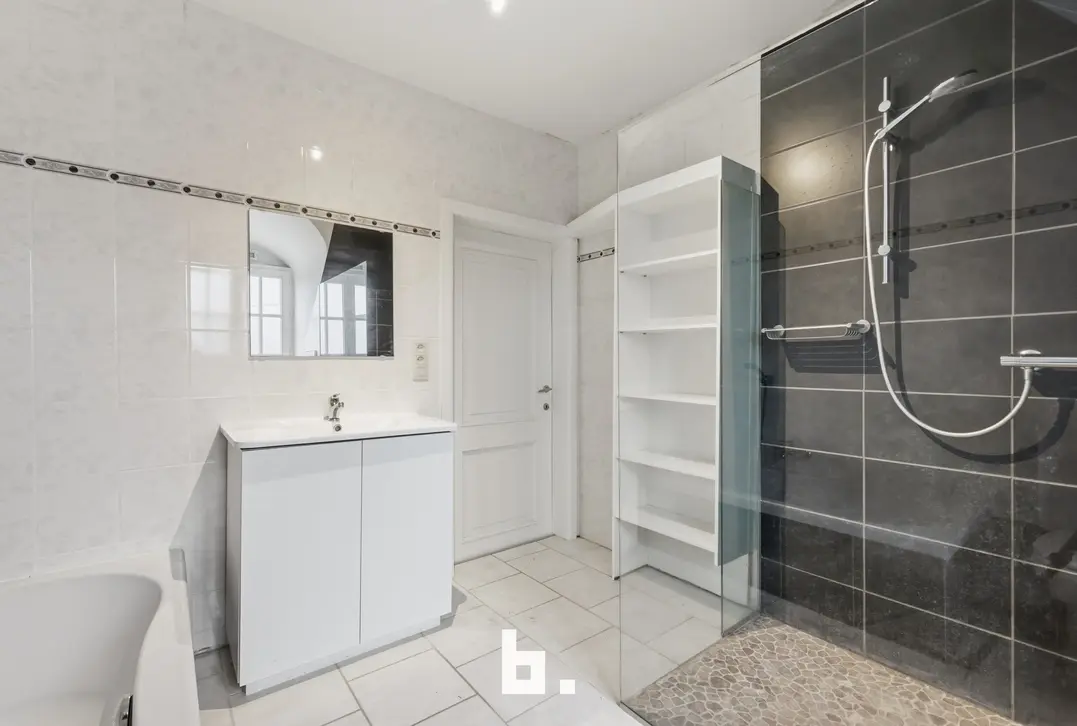 Villa met Loods in Sint-Eloois-Vijve - Waregem