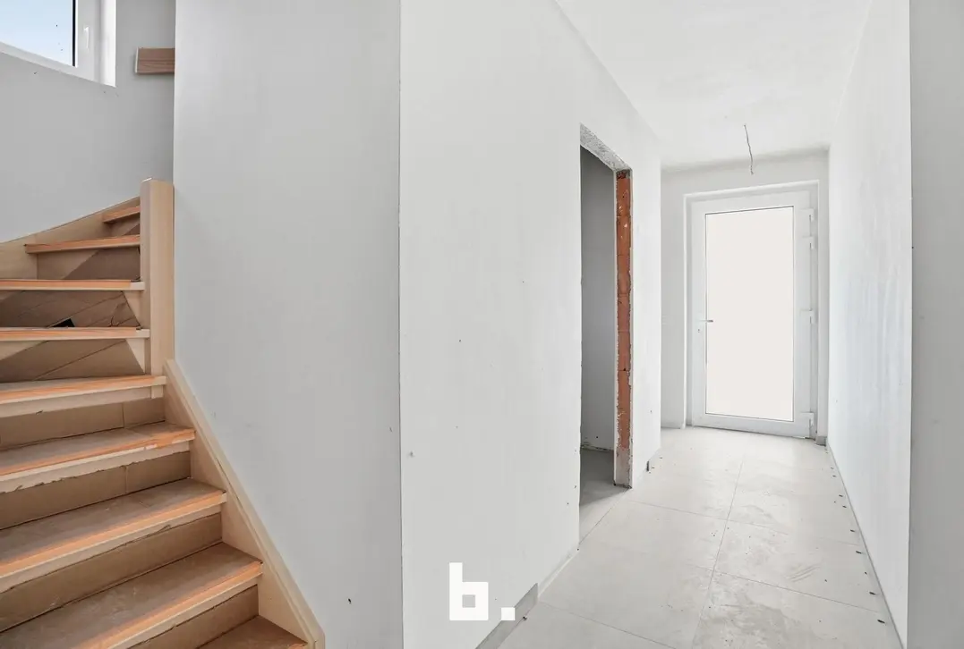 Nieuwbouwwoning te koop in Roeselare – Halfopen bebouwing - Roeselare
