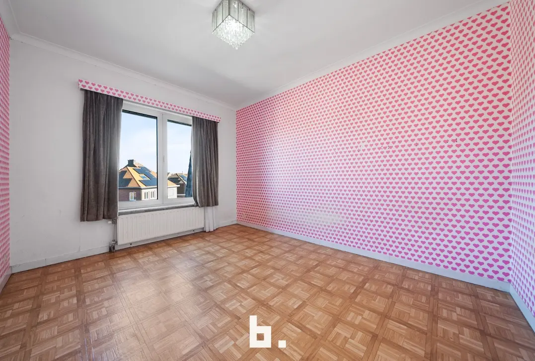 Verrassend ruim appartement op uitstekende ligging te Sint-Michiels - Sint-Michiels