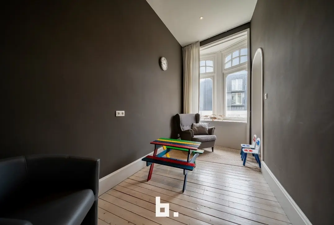 Uniek art deco herenhuis met 5 slaapkamers, 4 badkamers en 2 terrassen - Oostende