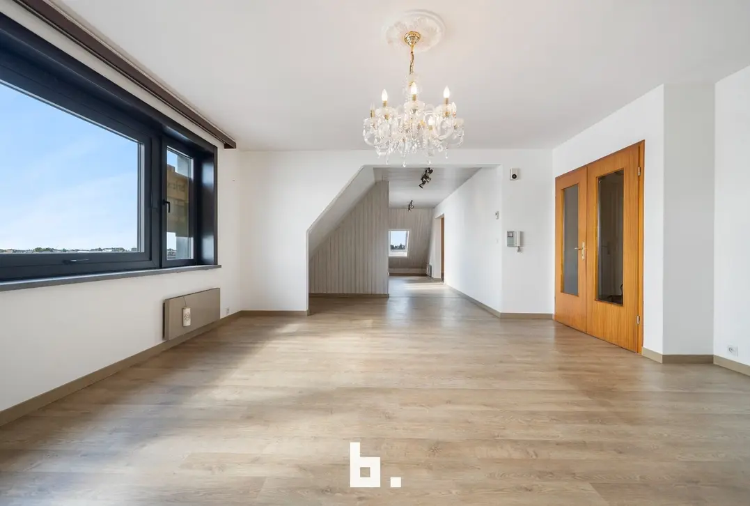 Een ideale opportuniteit voor wie op zoek is naar ruimte, comfort en een topligging! - Oostende
