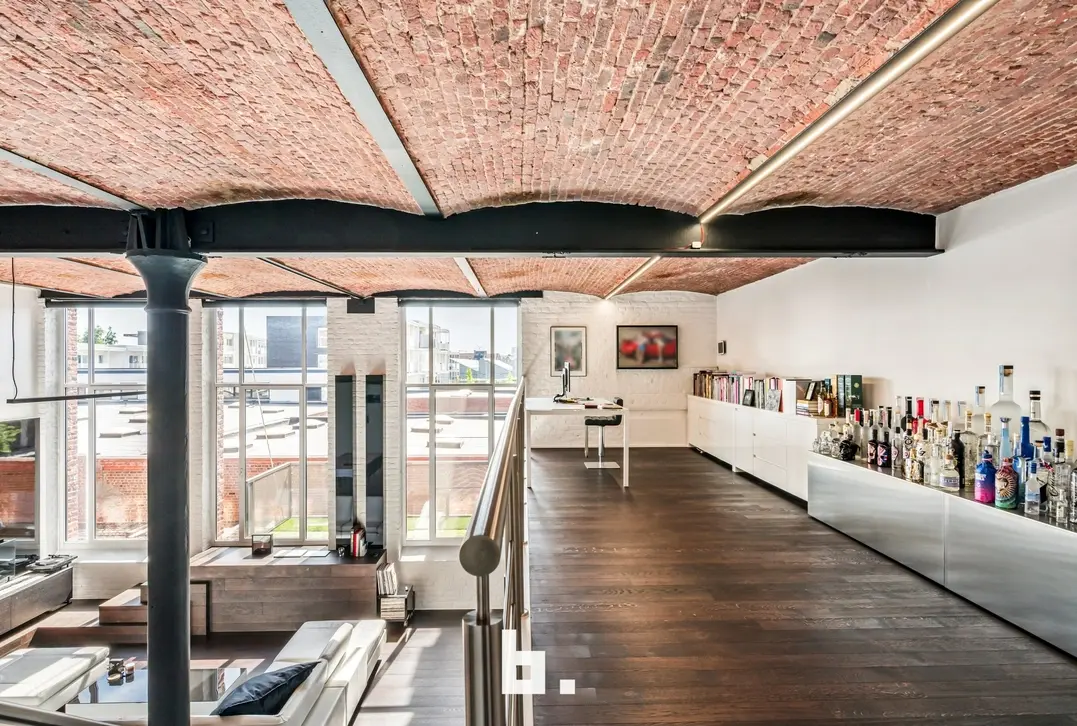 Exclusieve loft met industriële klasse nabij centrum Kortrijk - Spinnerijkaai 45  bus 119, 8500 Kortrijk - €545.000