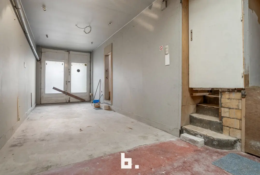 Ruim renovatiepand te Oostende - Oostende