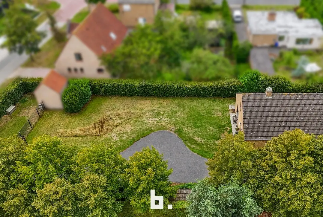 Bouwgrond 2168 m² met bouwvergunning met verzicht in Sint-Andries! - Sint-Andries