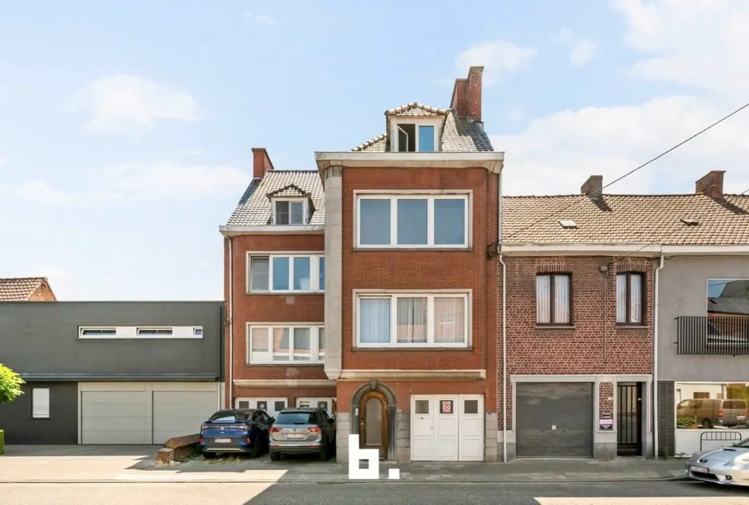 Ruim duplexappartement met 2 slaapkamers, garage en zonnig zuidgericht terras - Roeselare