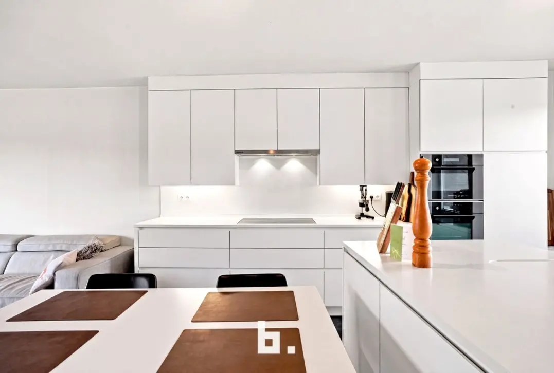 Energiezuinige woning met ruime loods van ca. 140 m² op centrale ligging - Roeselare
