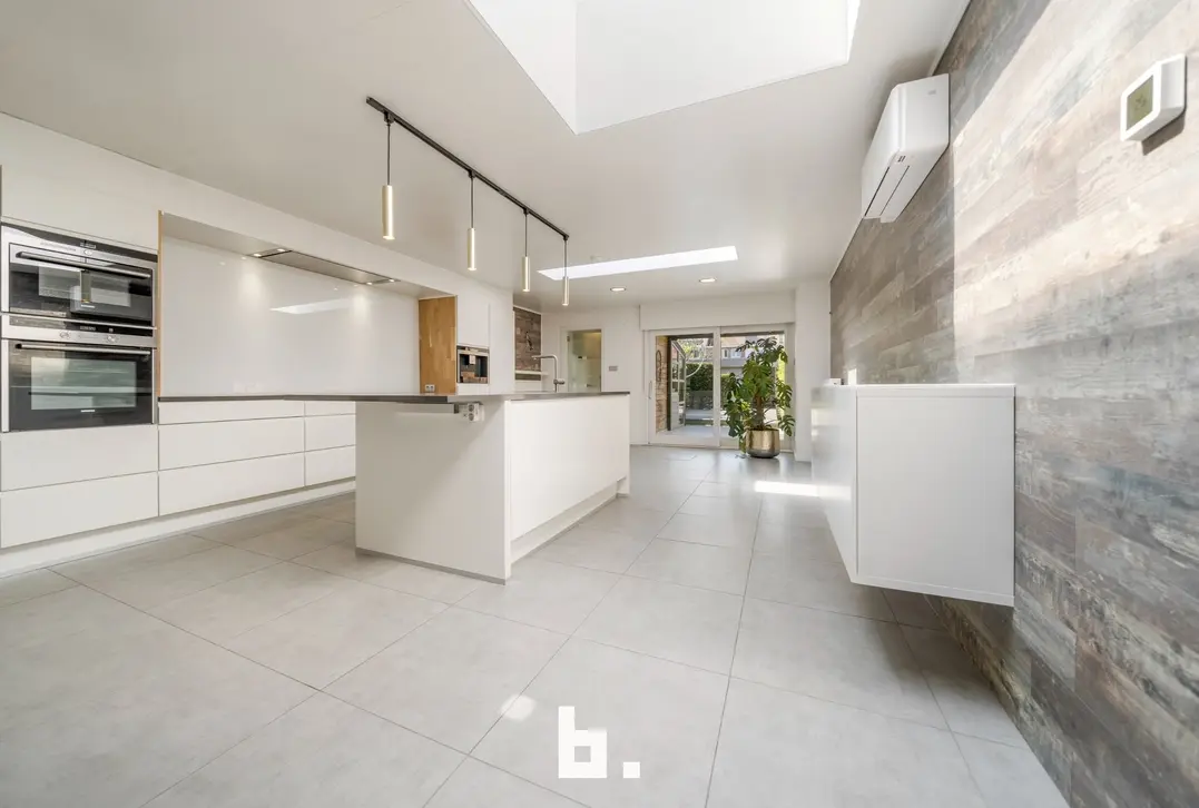 Prachtige gerenoveerde energiezuinige woning op een steenworp van de historische binnenstad! - Brugge