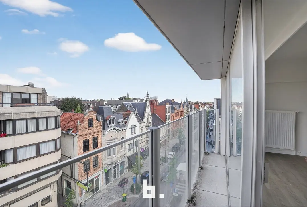 Lichtrijk en centraal wonen in hartje Roeselare - Roeselare