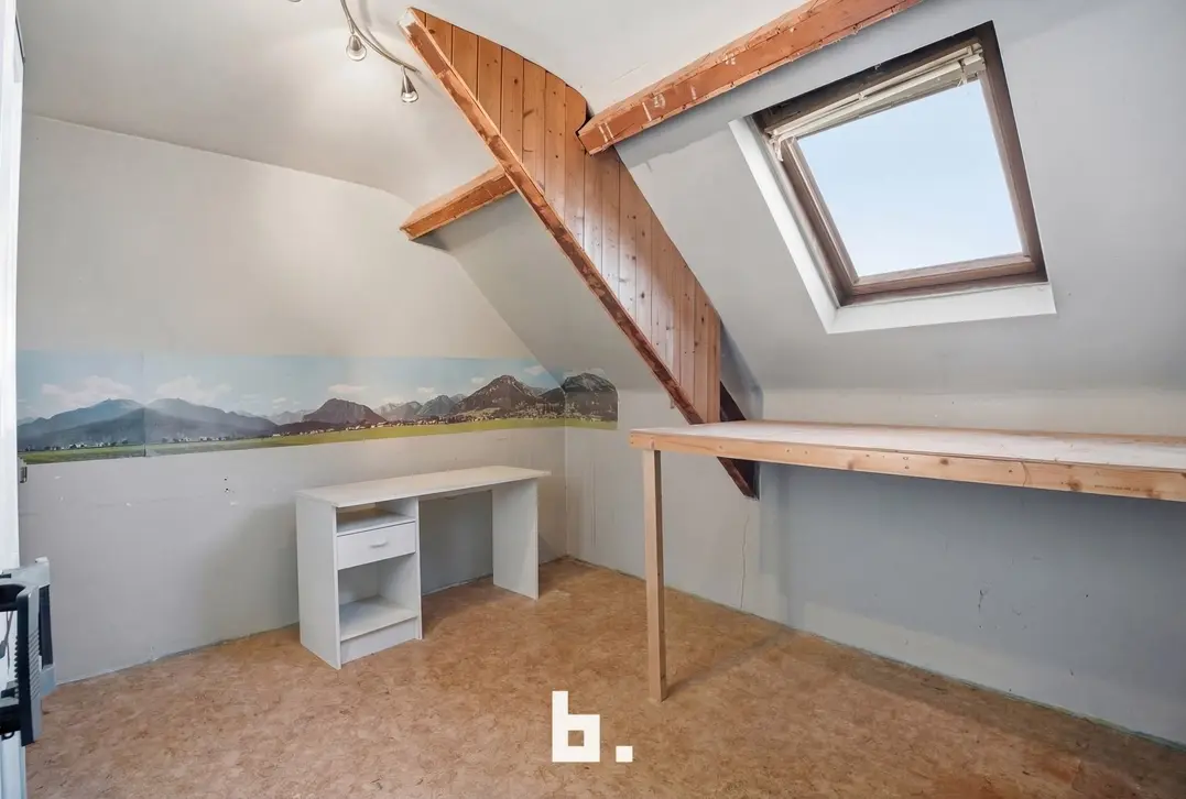Centraal gelegen woning met zonnige tuin in het centrum-Wervik-€99.000