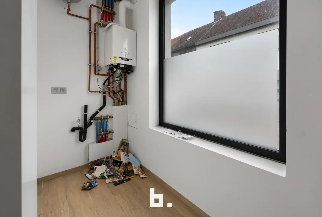 Gerenoveerde gezinswoning / kangoeroewoning met 5 kamers in Kuurne - Kuurne