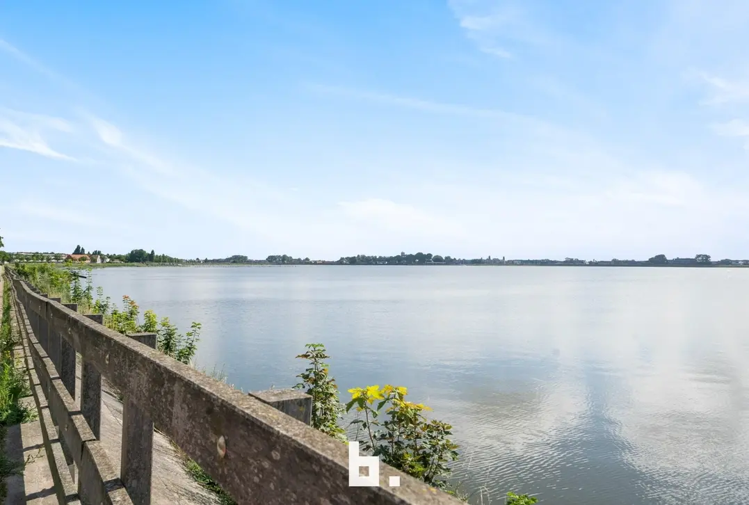 Een ideale opportuniteit voor wie op zoek is naar ruimte, comfort en een topligging! - Oostende