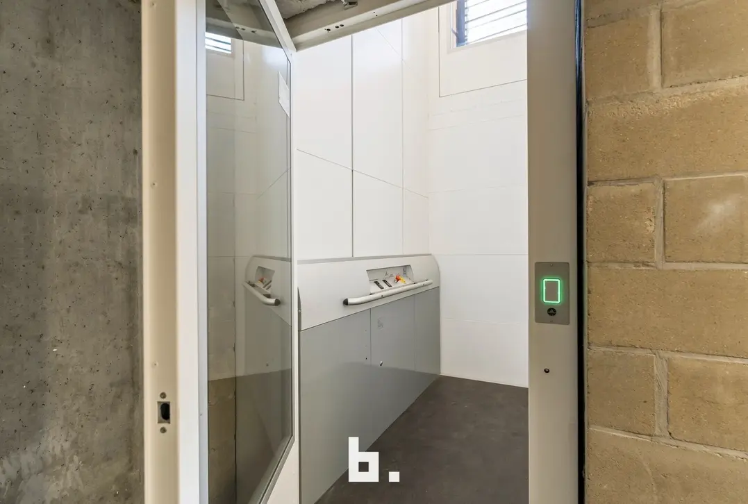 Subliem bemeubeld appartement met zicht op de Leie - Kortrijk