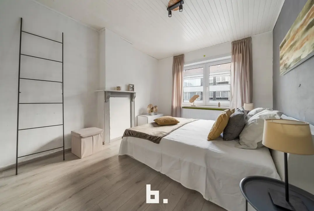 Oostende- Instapklare gezinswoning met 4 slaapkamers en koer  – EPC C & CONFORME ELEKTRICITEIT - Oostende
