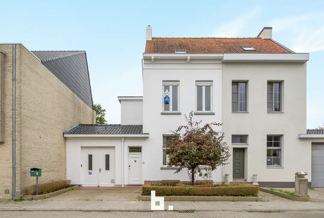 Energiezuinige gezinswoning met 3 slaapkamers en zonnige tuin te Brugge. - Brugge