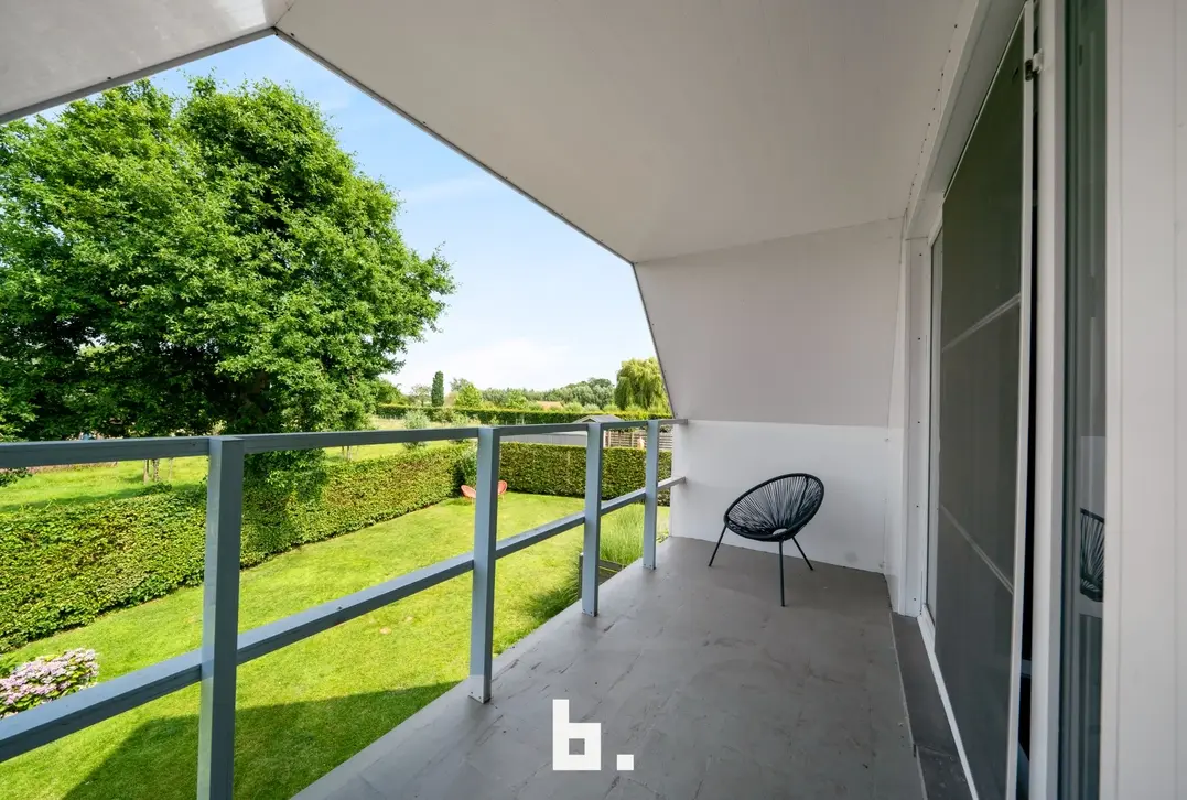 Knappe villa met praktijk in doodlopende straat - Torhout